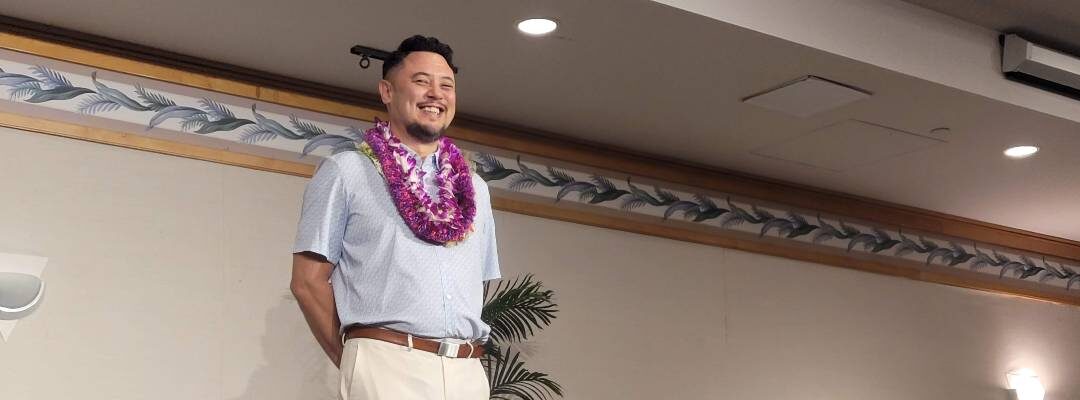 Q.P WEB代表 奈良鑑三が「ハワイ最優秀若手リーダー功労賞」を受賞